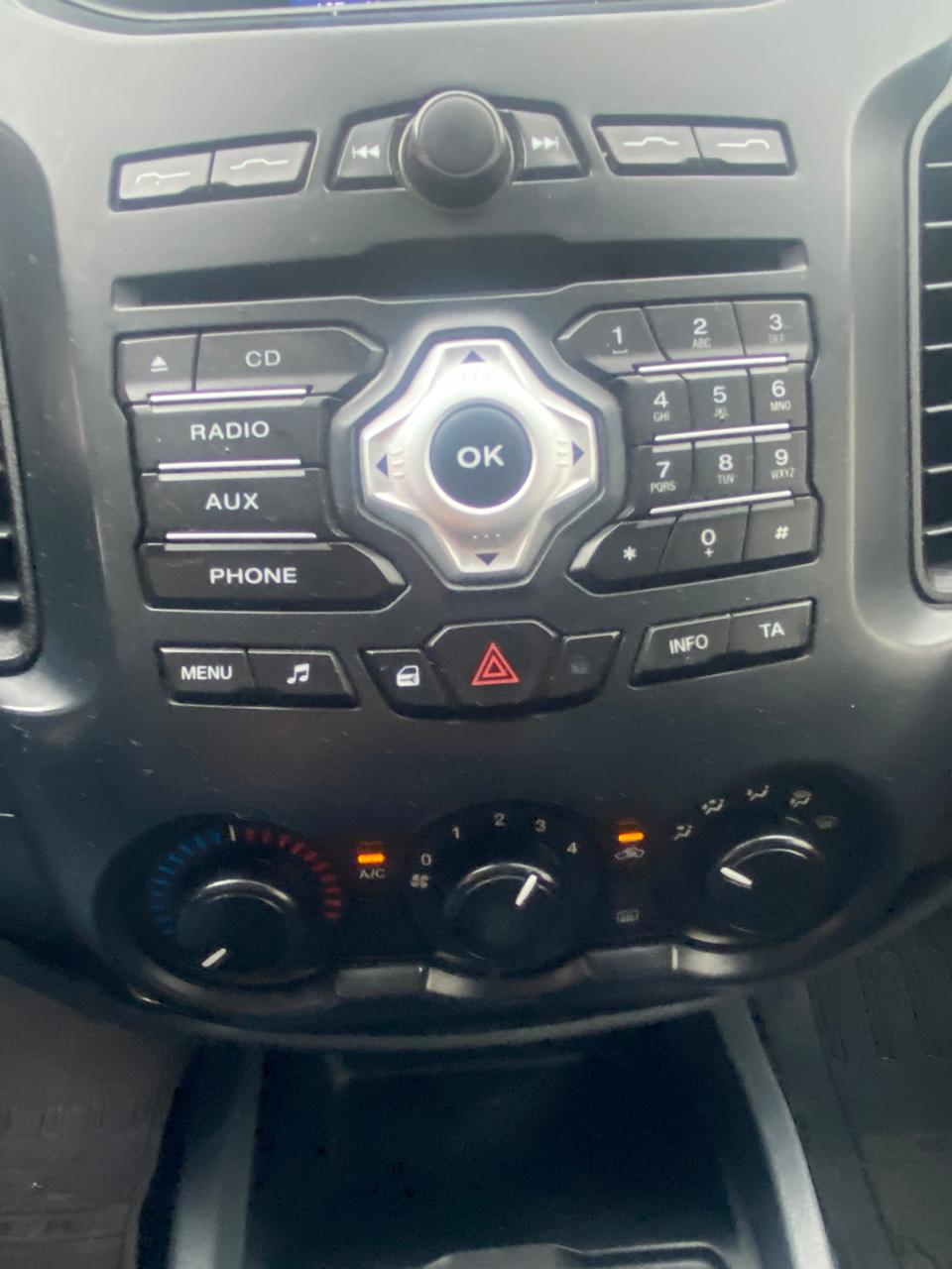 Ford Ranger 3.2 Xls 4X4 Mt – — foto 6 de 13