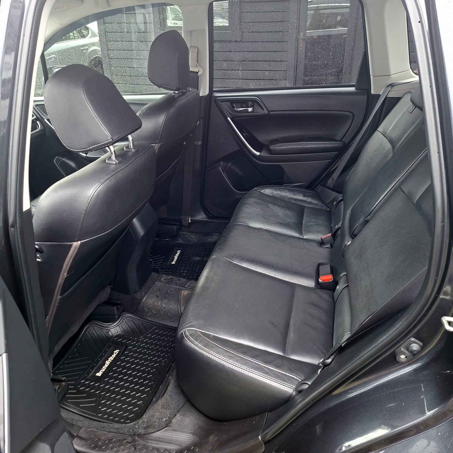 Subaru Forester 2.5 Awd Premium At – — foto 9 de 14