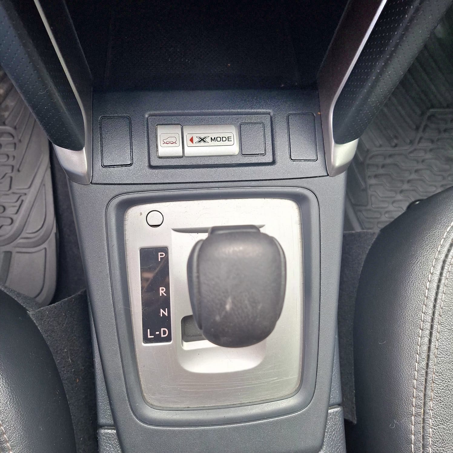 Subaru Forester 2.5 Awd Premium At – — foto 11 de 14