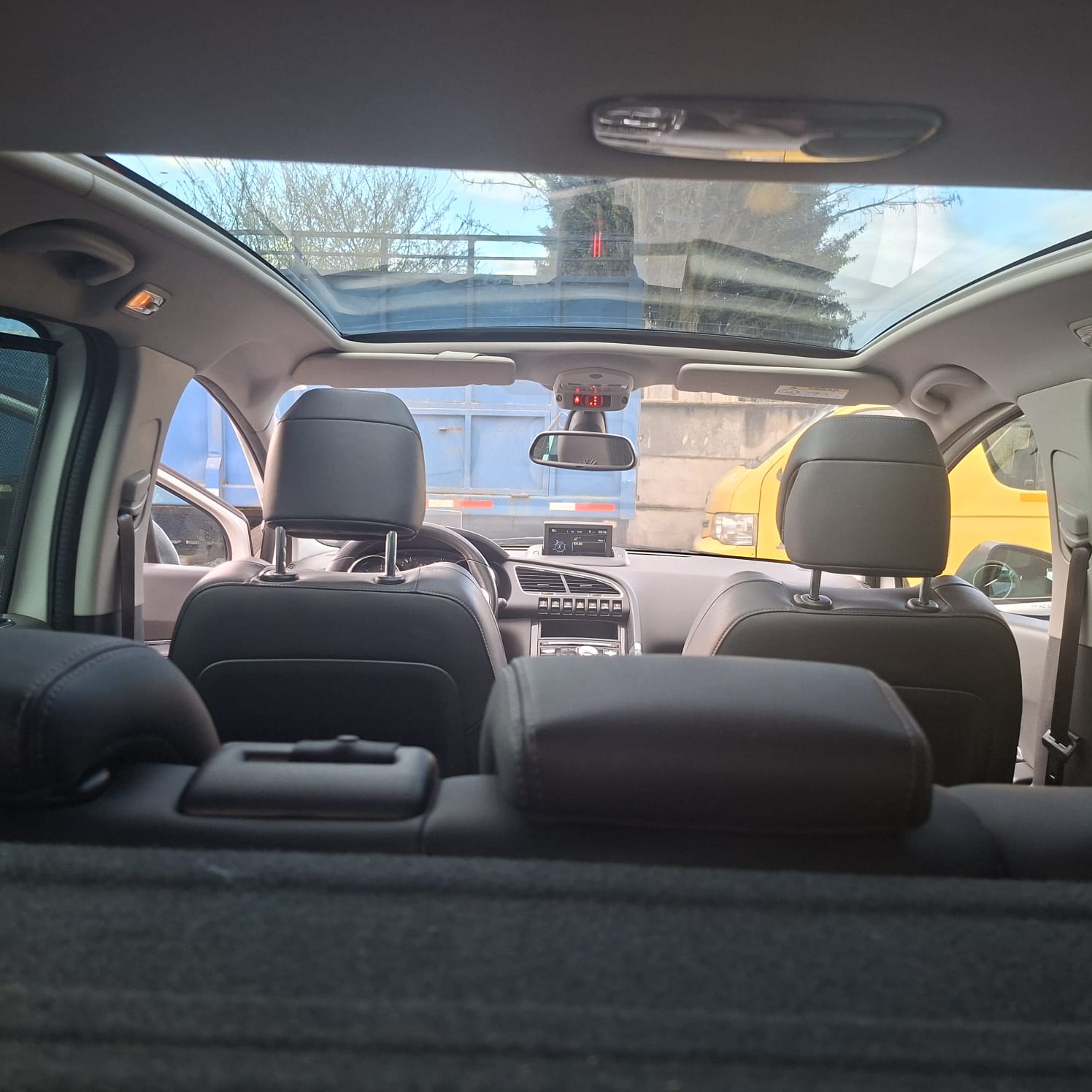 Peugeot 3008 Allure Blue Hdi At – — foto 11 de 19