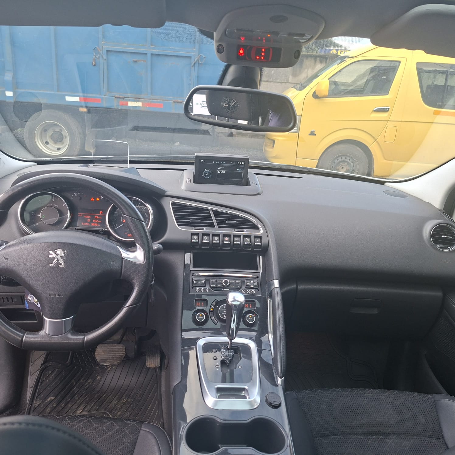 Peugeot 3008 Allure Blue Hdi At – — foto 15 de 19