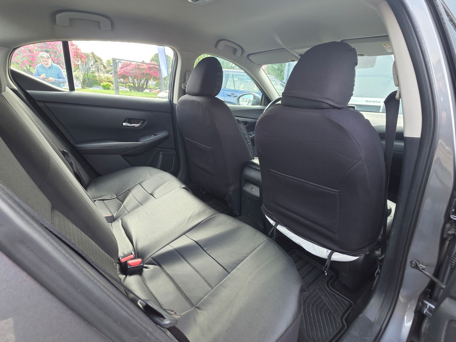 Nissan New Sentra 2.0 Sense – — foto 12 de 17